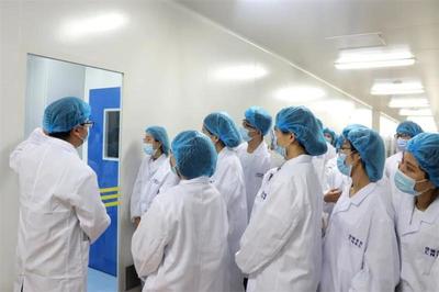 藥學院實踐團赴上海生物制品研究所開展“星耀計劃”就業(yè)實踐 探索生物制品生產(chǎn)的奧秘